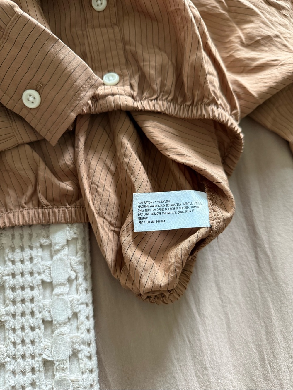 NEW Future Collective Brown Cropped Button-Front Women's Blouse Size M - Picture 4 of 5